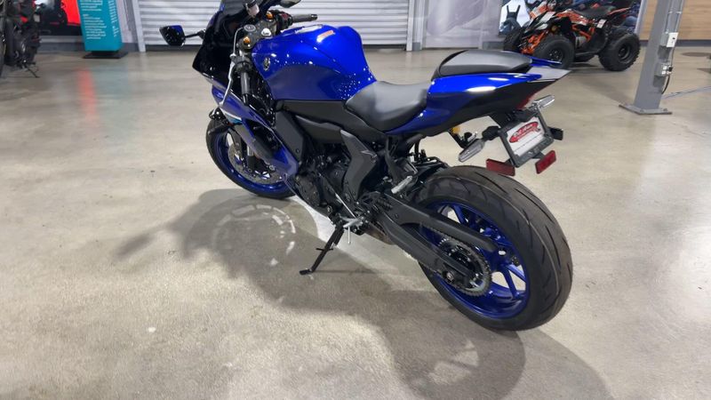 New 2025 Yamaha YZF-R7 Image 6