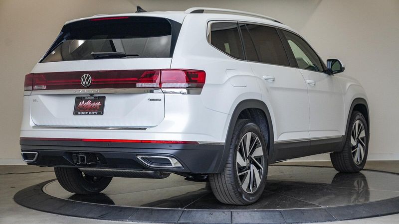 New 2025 Volkswagen Atlas 2.0T SELImage 4