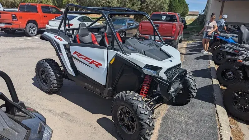 2024 Polaris RZR XP 1000 SPORT WHITE LIGHTNING Image 1