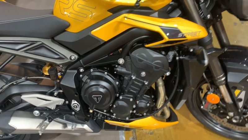 New 2025 Triumph STREET TRIPLE 765 RS Image 4