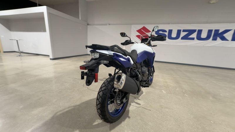 New 2026 Suzuki V STROM 800DE Image 4