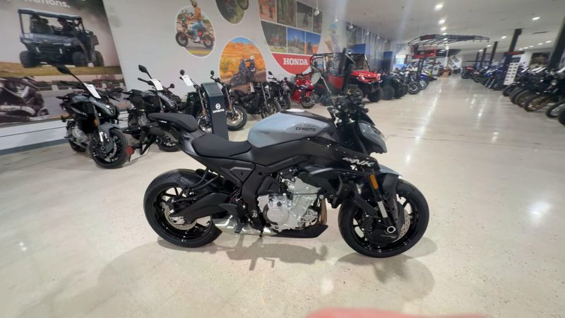 New 2026 CFMOTO 675NK Image 2