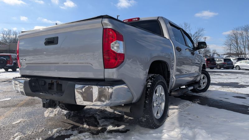 Used 2015 Toyota Tundra 4WD Truck Image 5