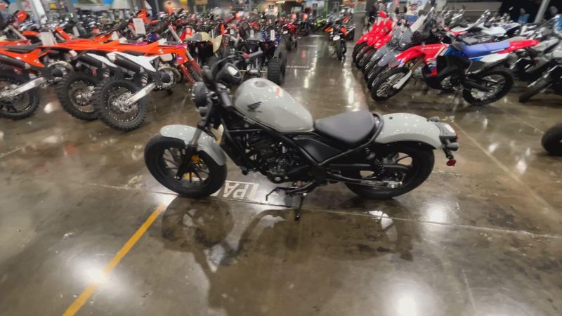 New 2026 Honda REBEL 300 E-CLUTCH Image 5