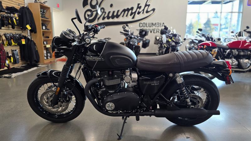Used 2023 Triumph BONNEVILLE T120 BLACK 