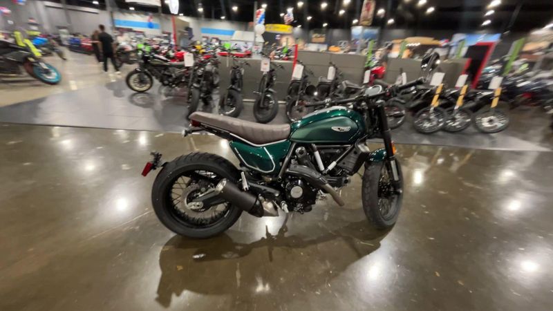 New 2027 Ducati SCRAMBLER 800 NIGHTSHIFT Image 9