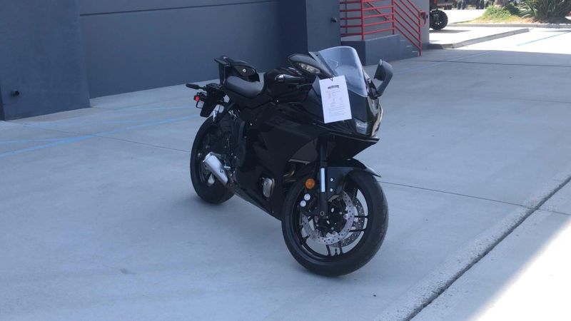 New 2026 Yamaha YZF-R7 Image 4
