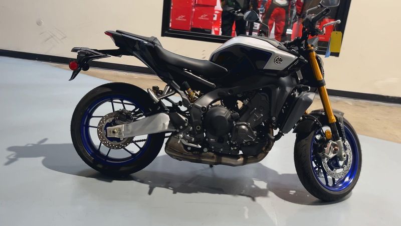 2025 Yamaha MT-09 SP Image 9