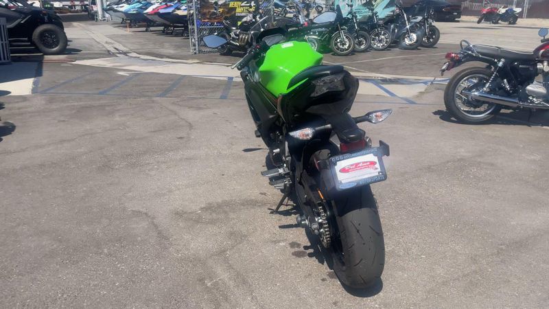Used 2022 Kawasaki NINJA ZX-6R ABS Image 7