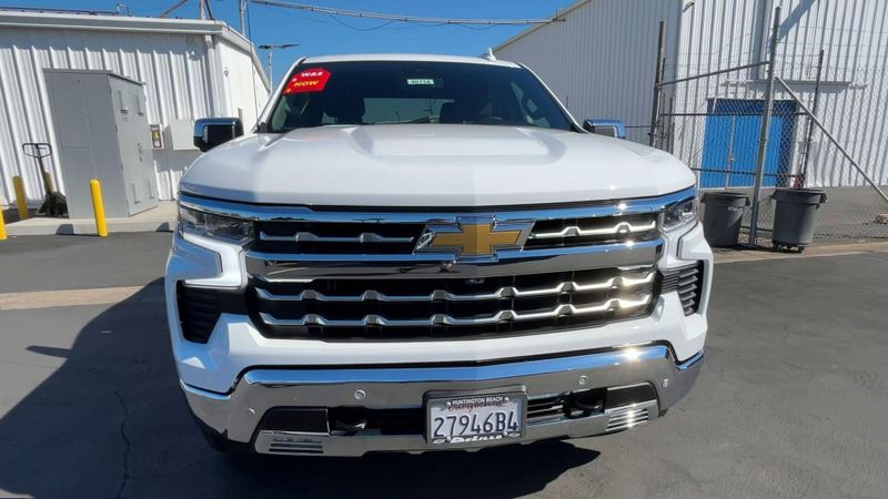 Used 2025 Chevrolet Silverado 1500 LTZImage 4