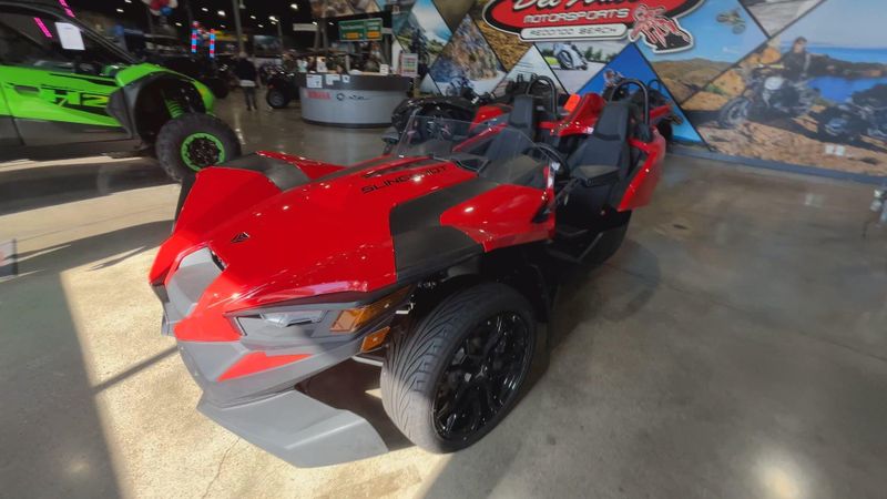 New 2025 Polaris SLINGSHOT S AUTODRIVE Image 4