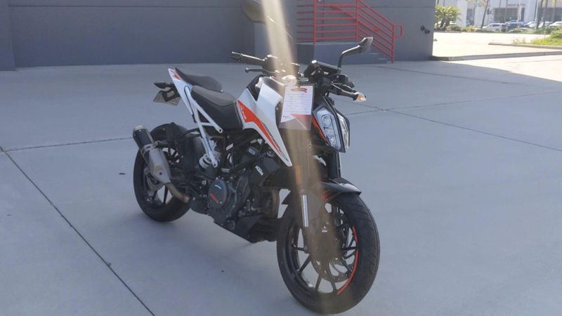 Used 2021 KTM 390 DUKE Image 6