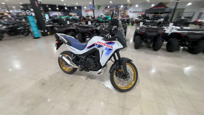 New 2026 Honda TRANSALP E-CLUTCH Image 6
