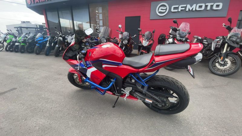 Used 2021 Honda CBR600RR Image 9