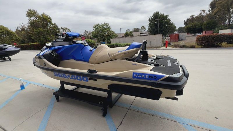 2025 Sea-Doo WAKE PRO 230 (SOUND SYSTEM) Image 6