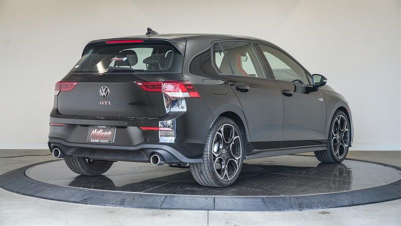 New 2025 Volkswagen Golf GTI AutobahnImage 4