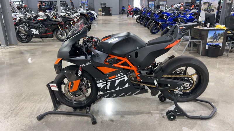 2023 KTM RC 8C  in a BLACK/ORANGE exterior color. Del Amo Motorsports of Redondo Beach (424) 390-7811 delamomotorsports.com 