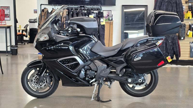 Used 2016 Triumph TROPHY SE 