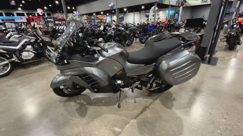 2016 Kawasaki CONCOURS 14 ABS Image 5