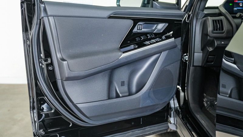 2025 Subaru Solterra PremiumImage 21