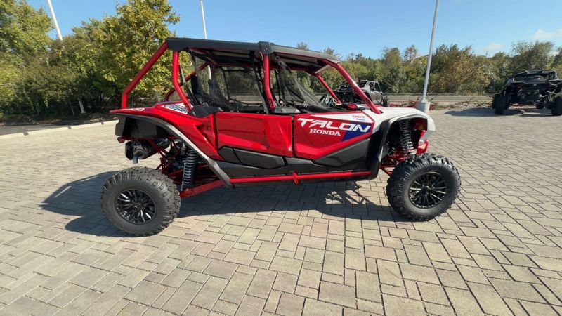 New 2026 Honda TALON1000R4 FOX LIVEVALVE Image 2