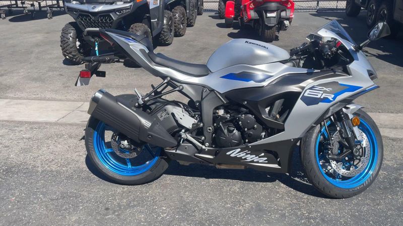 New 2027 Kawasaki NINJA ZX-6R Image 5
