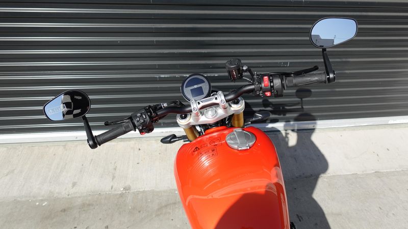 New 2025 Triumph Speed Twin 1200 RS 