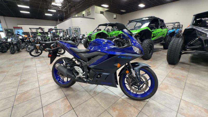 Used 2023 Yamaha YZF-R3 ABS Image 2