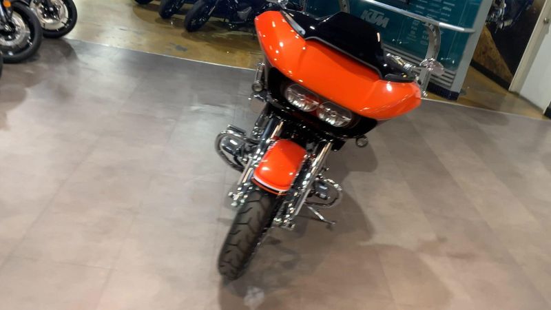 Used 2022 Harley-Davidson Road Glide CVO Road Glide Image 4