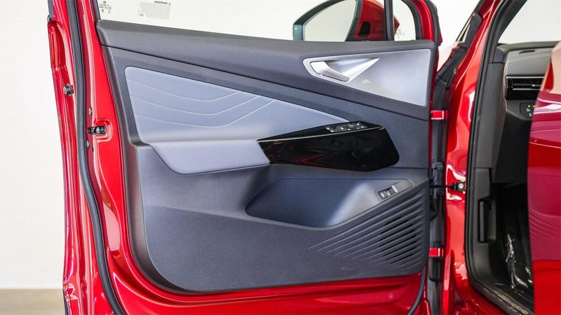 New 2025 Volkswagen ID.4 Pro SImage 21