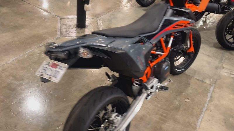 Used 2021 KTM 690 SMC R Image 3