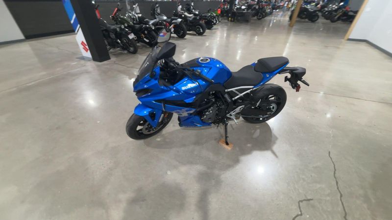 New 2026 Suzuki GSX-8R Image 8