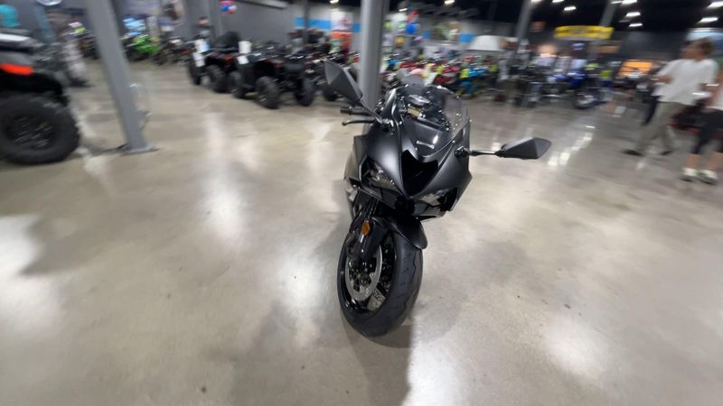 New 2027 Kawasaki NINJA ZX-6R ABS Image 3