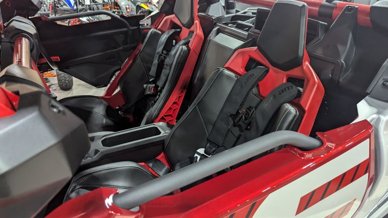 2025 Can-Am MAVERICK MAX XRS 72 TURBO RR FIERY RED AND HYPER SILVERImage 14