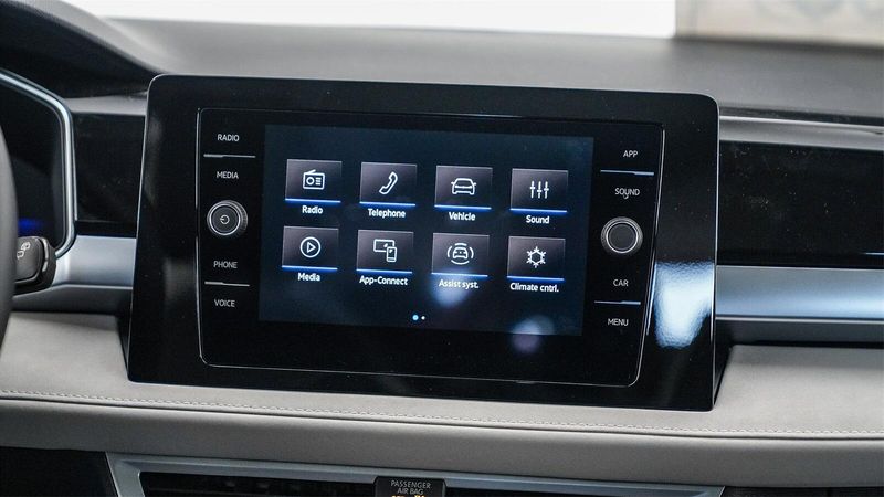 New 2025 Volkswagen Taos 1.5T SEImage 15