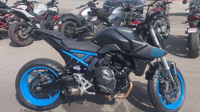 Used 2024 Suzuki GSX-8S CA Image 4