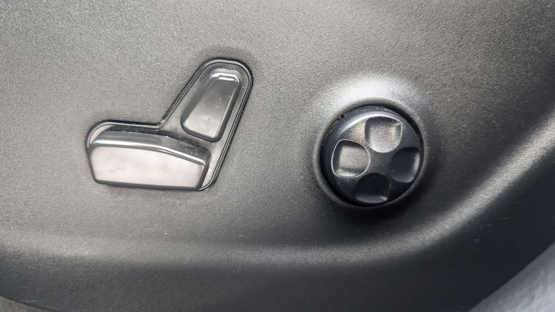 Used 2021 Jeep Cherokee Latitude PlusImage 18