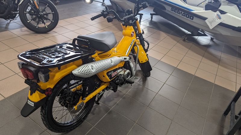 2024 Honda TRAIL 125 TURMERIC YELLOWImage 5