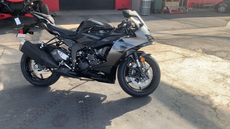 New 2026 Kawasaki NINJA ZX-6R ABS Image 9