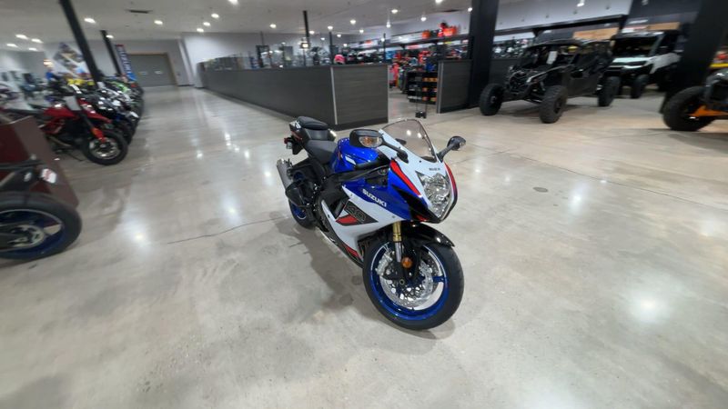 New 2027 Suzuki GSX-R750 Image 6
