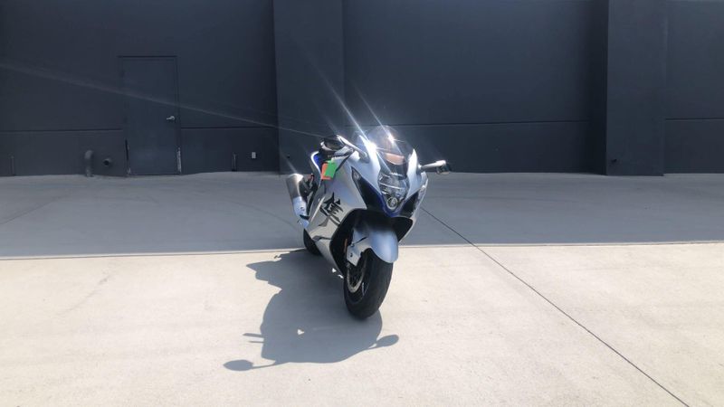 Used 2025 Suzuki HAYABUSA CA Image 2