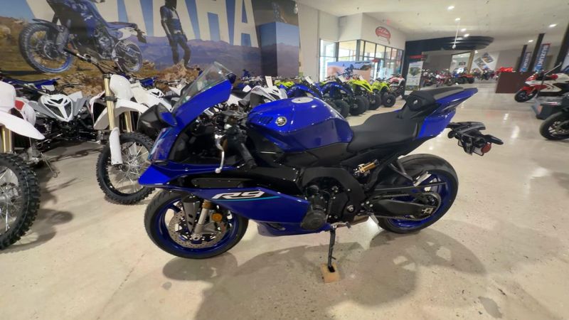 New 2026 Yamaha YZF-R9 Image 4