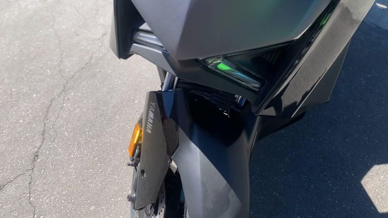 New 2025 Yamaha Xmax Image 4