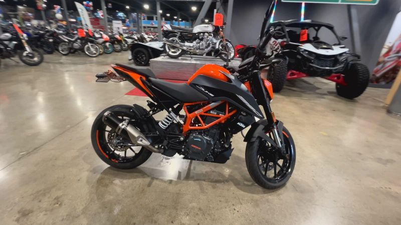 2023 KTM DUKE 390 Image 9