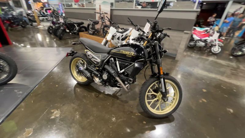 New 2026 Ducati SCRAMBLER 800 FULL THROTTLE Image 2