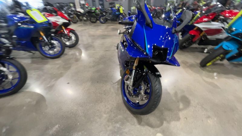 New 2027 Yamaha YZF-R9 Image 3