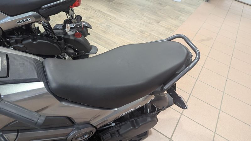 2024 Honda NAVI BASE ARTIC SILVER METALLICImage 12