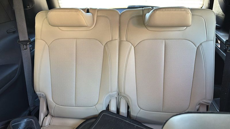 Used 2023 Jeep Grand Cherokee L LimitedImage 10