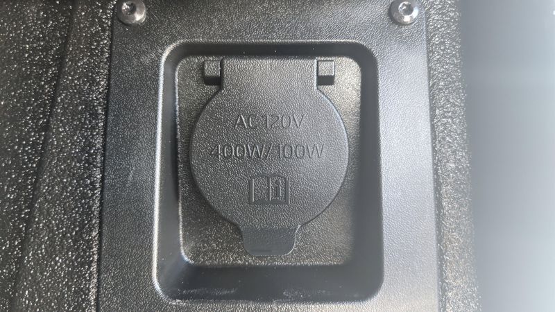 Used 2023 Toyota Tundra 4WD Platinum HybridImage 11