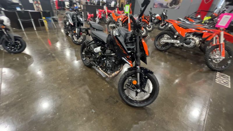 New 2026 KTM 250 DUKE Image 2